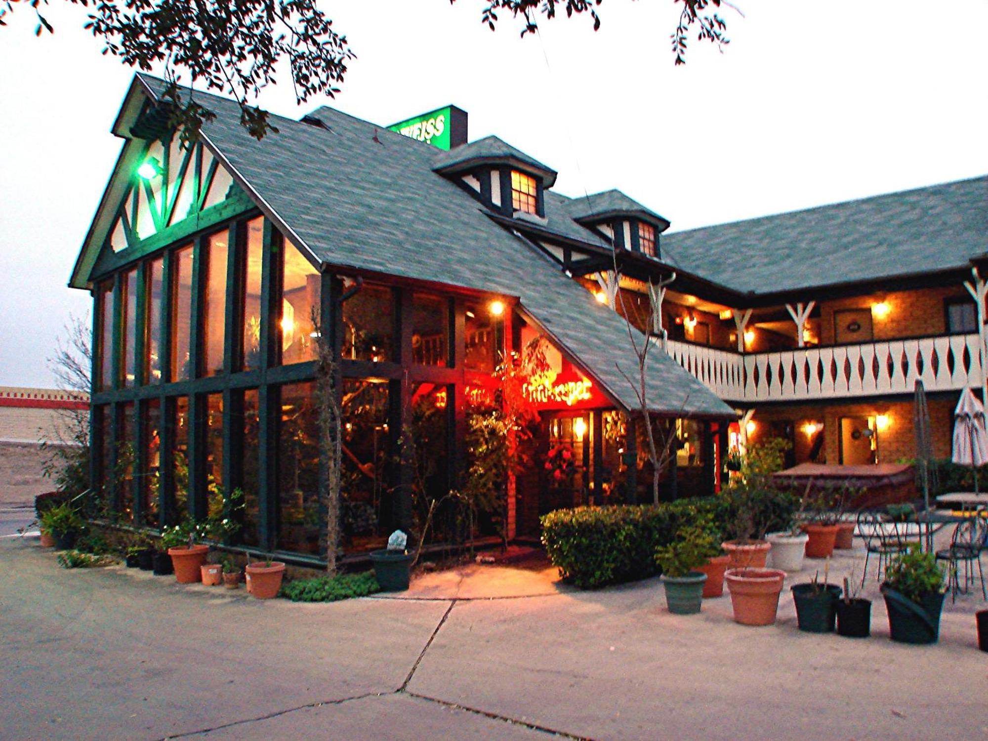 Motel Edelweiss 2*